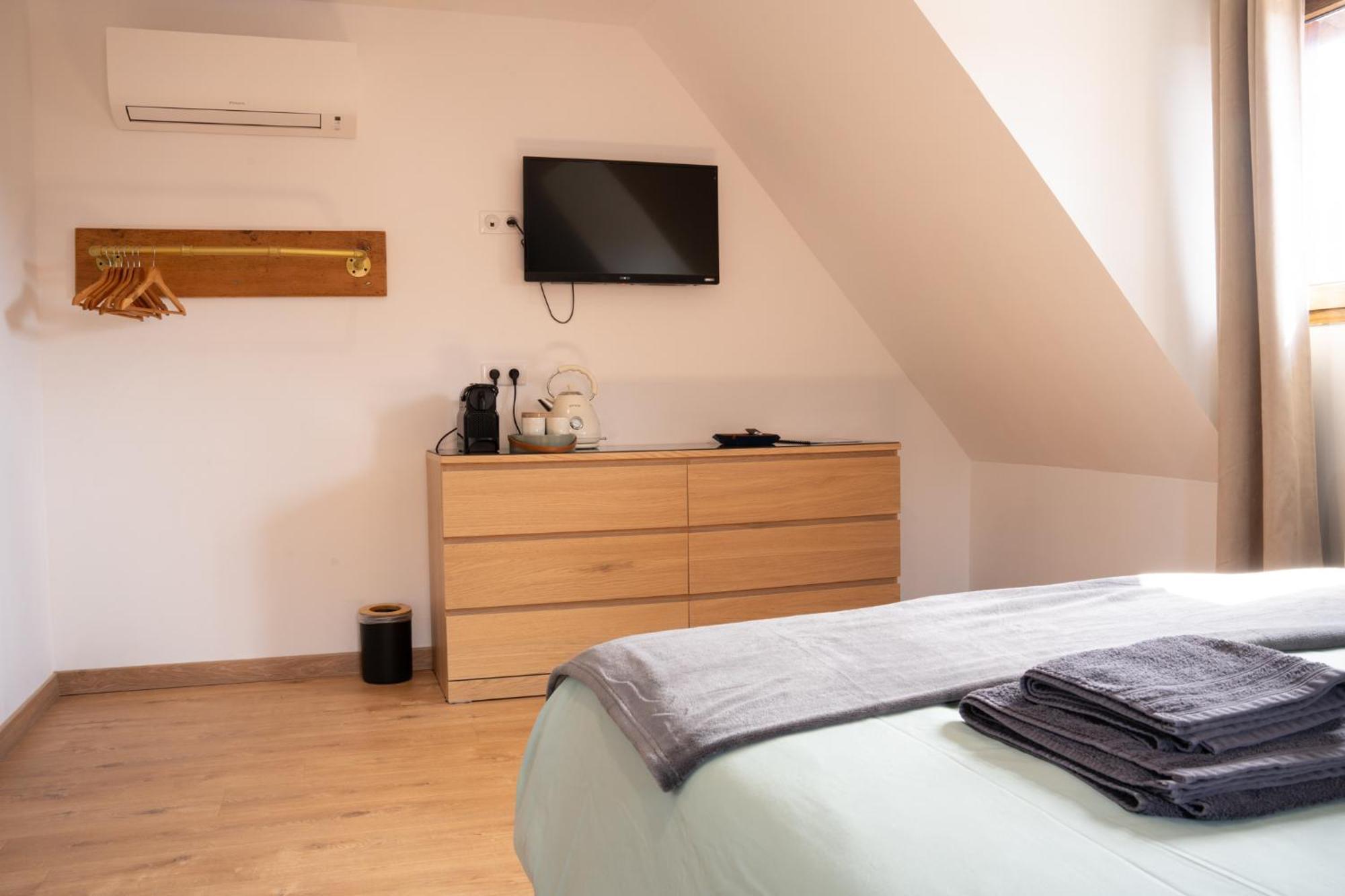 Chambre Rose Des Vents Eguisheim Ngoại thất bức ảnh